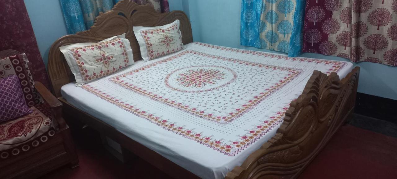 Kiran Guest house 2*